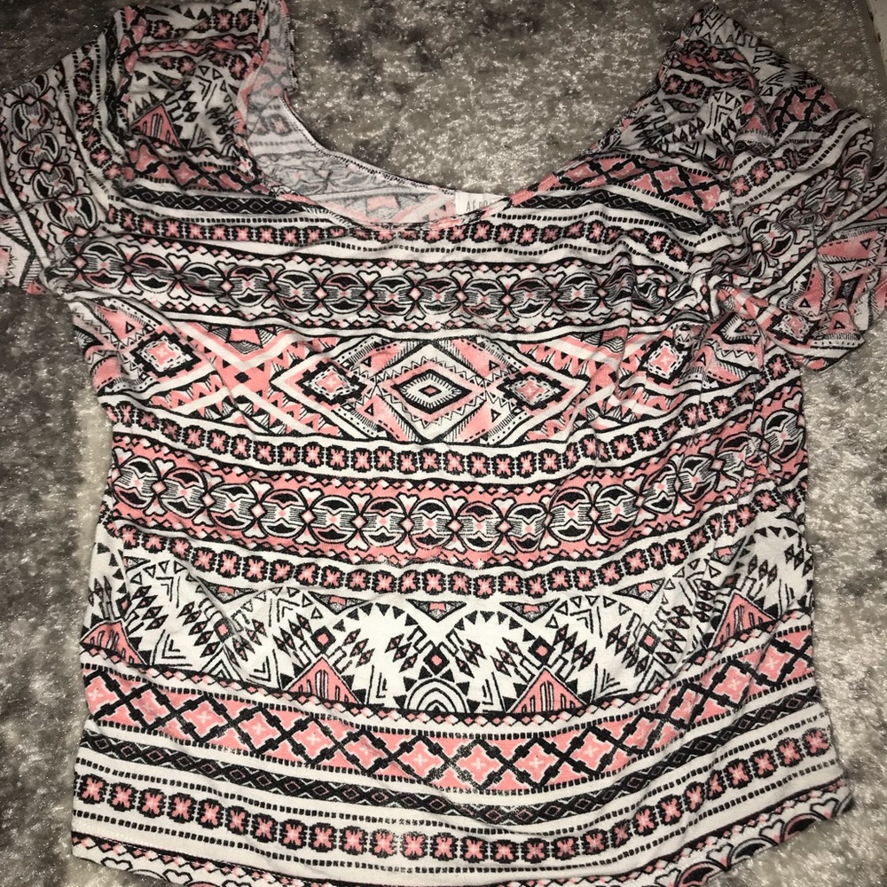 Aeropostale tribal print crop top